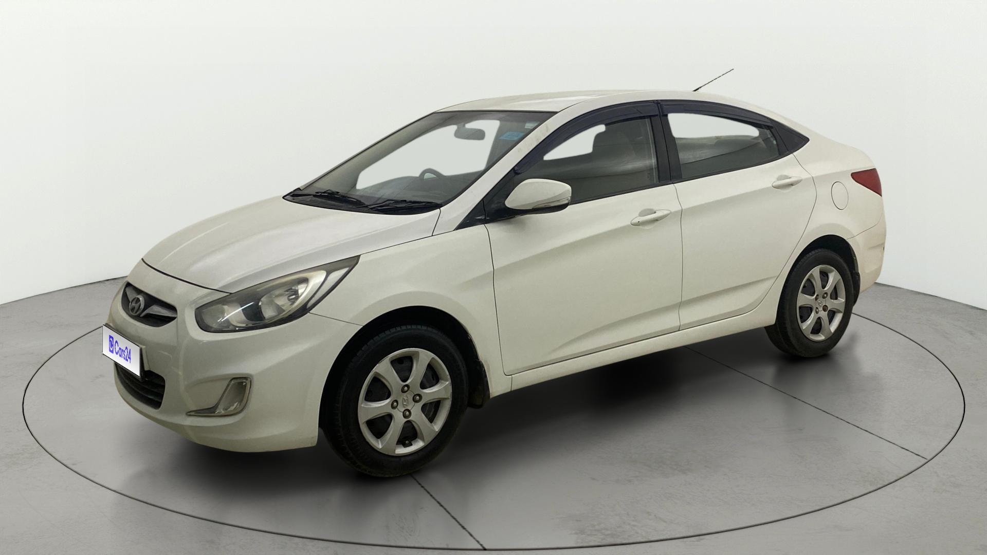 View 2014 Hyundai Fluidic Verna 1.4 VTVT CX Image 34 Used 2014 Hyundai Fluidic Verna 1.4 VTVT CX Image 34