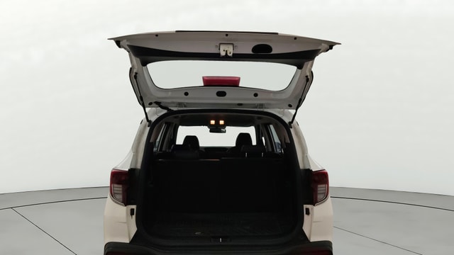 View Kia Carens Image 17 Used Kia Carens Image 17