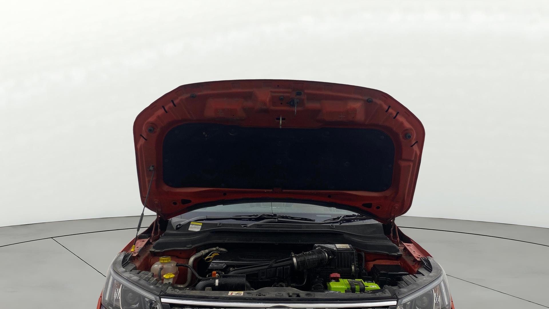 View 2019 Mahindra XUV300 W4 Petrol BS IV Image 33 Used 2019 Mahindra XUV300 W4 Petrol BS IV Image 33