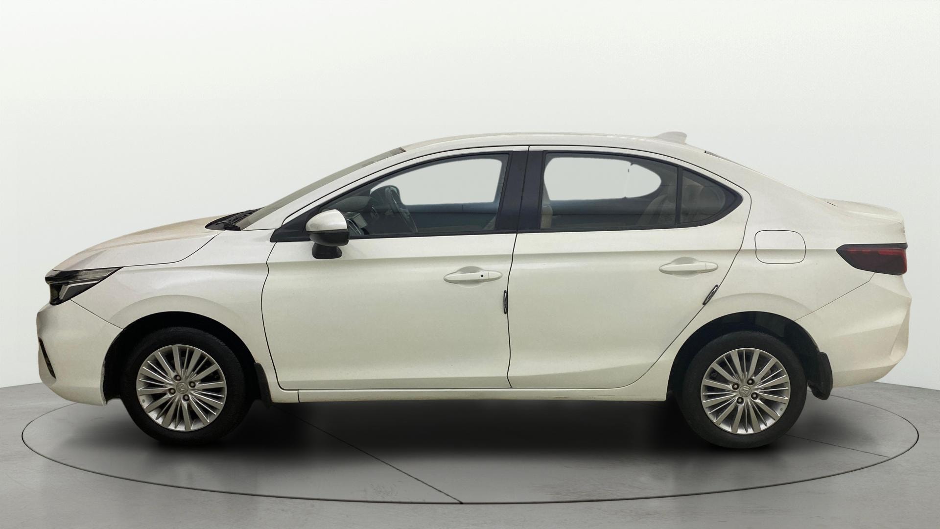 View 2020 Honda City ZX MT Diesel Anniversary Edition Image 5 Used 2020 Honda City ZX MT Diesel Anniversary Edition Image 5