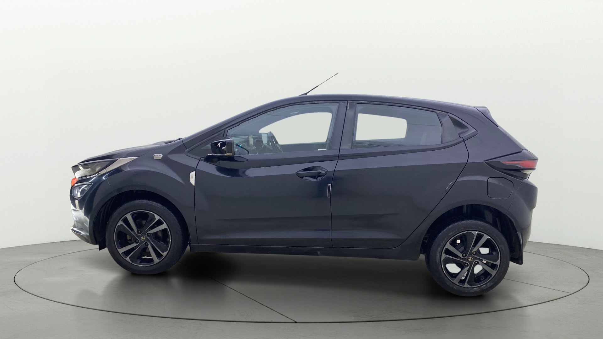 View 2023 Tata Altroz XZ Plus Dark Diesel Image 26 Used 2023 Tata Altroz XZ Plus Dark Diesel Image 26