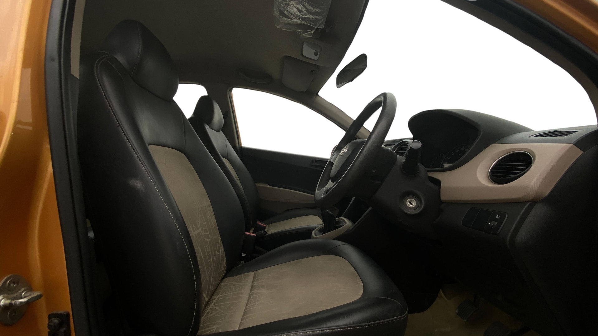 View 2014 Hyundai Grand i10 1.1 Magna Diesel Image 25 Used 2014 Hyundai Grand i10 1.1 Magna Diesel Image 25