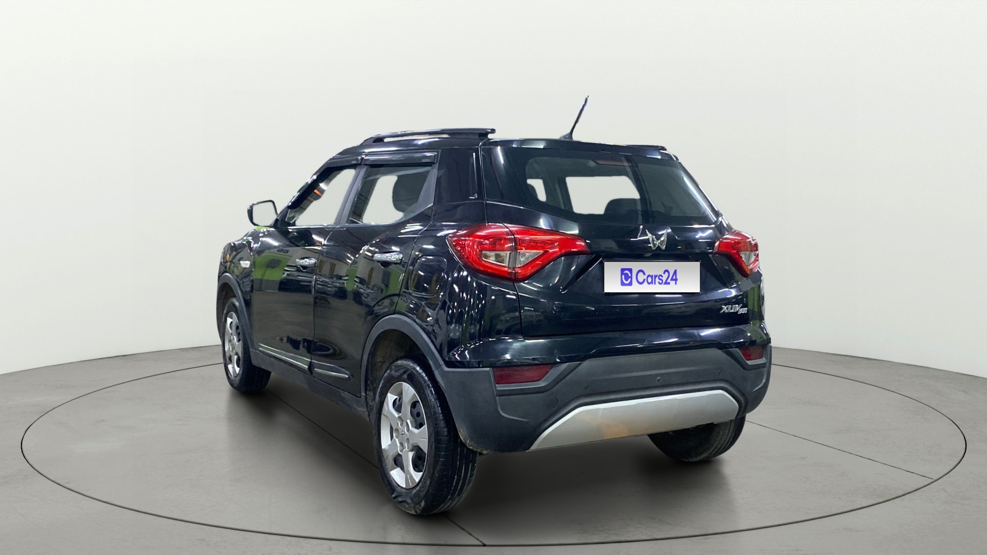 Used 2023 Mahindra XUV300 Used 2023 Mahindra XUV300