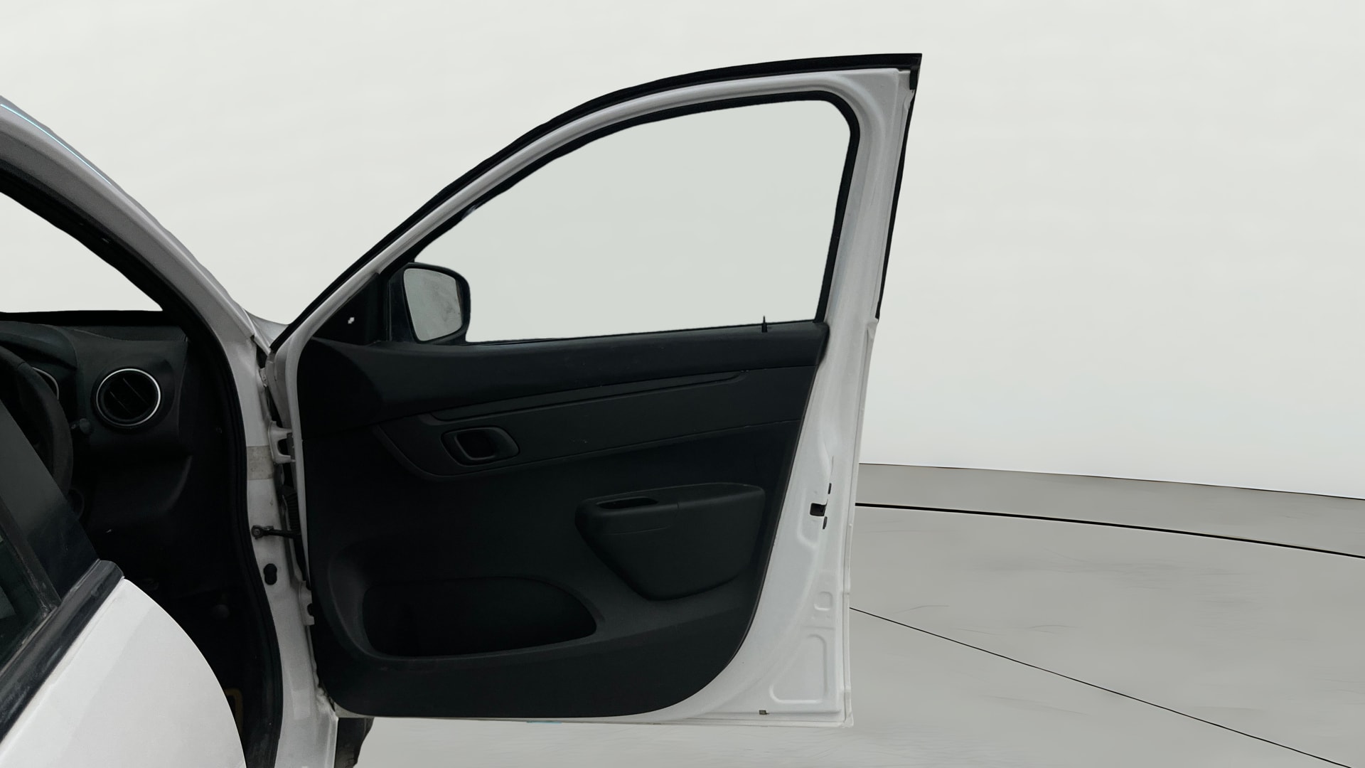 View 2019 Renault Kwid RXL Image 43 Used 2019 Renault Kwid RXL Image 43