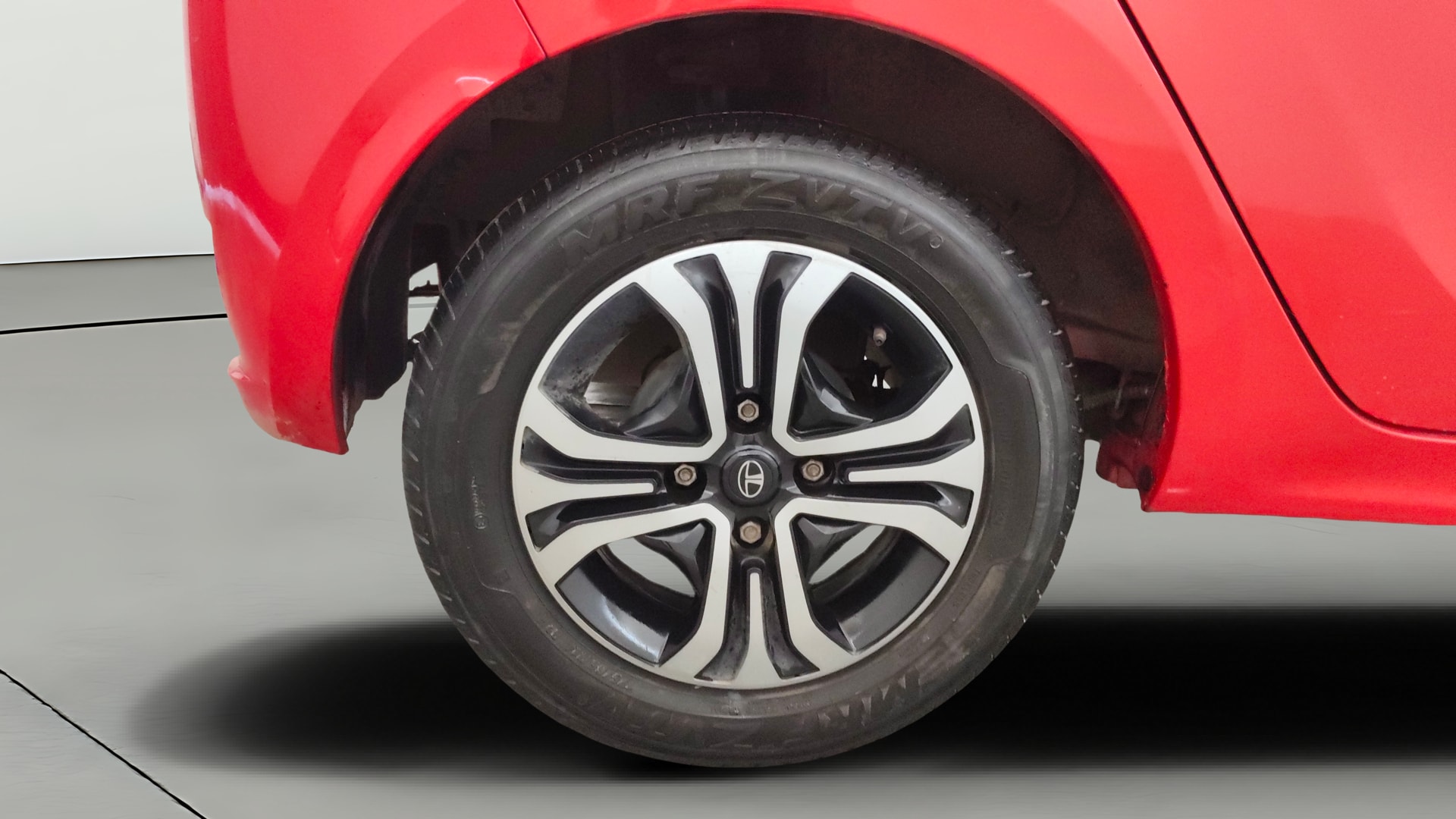 Used 2024 Tata Tiago Used 2024 Tata Tiago