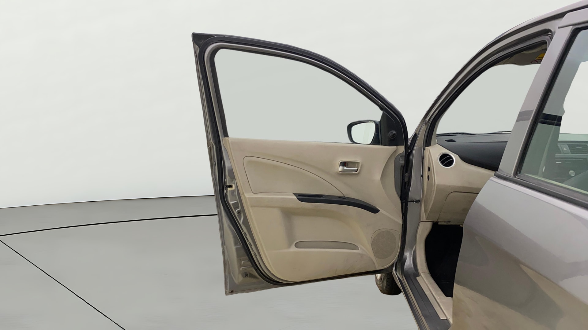 View 2018 Maruti Suzuki 1000 Base Variant Image 30 Used 2018 Maruti Suzuki 1000 Base Variant Image 30