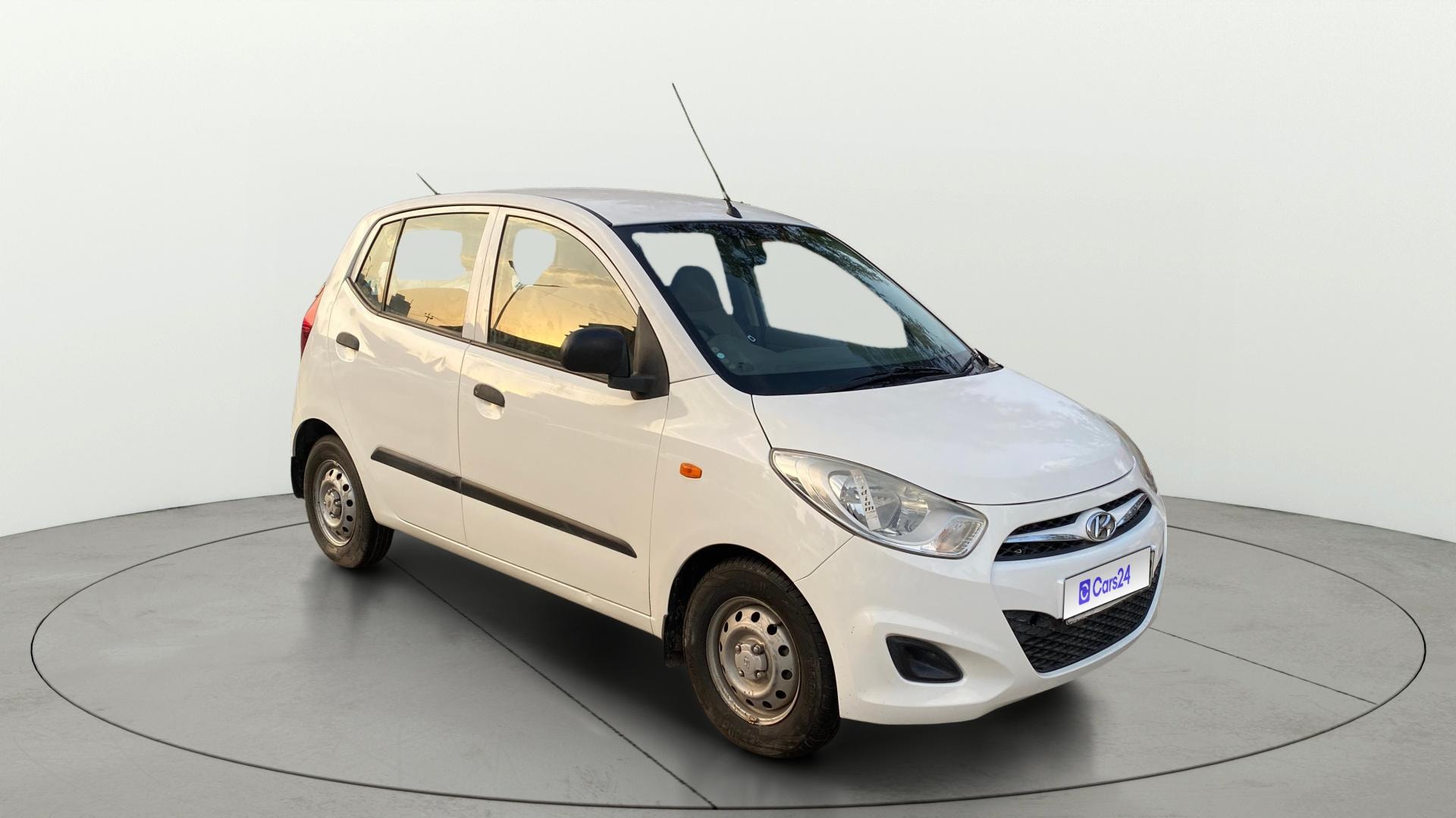 View 2015 Hyundai i10 1.1 Magna Image 15 Used 2015 Hyundai i10 1.1 Magna Image 15
