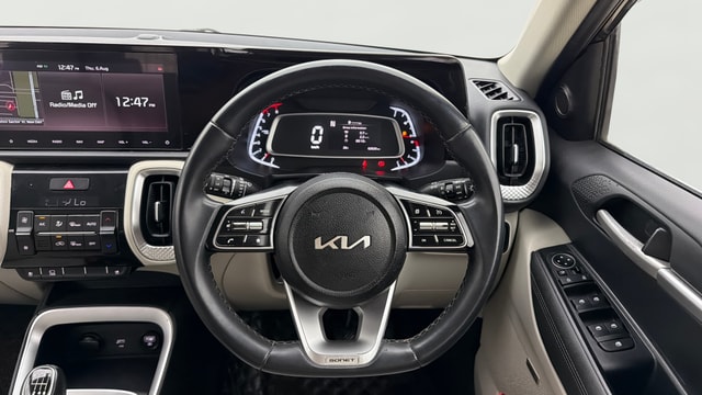 View Kia Sonet Image 13 Used Kia Sonet Image 13