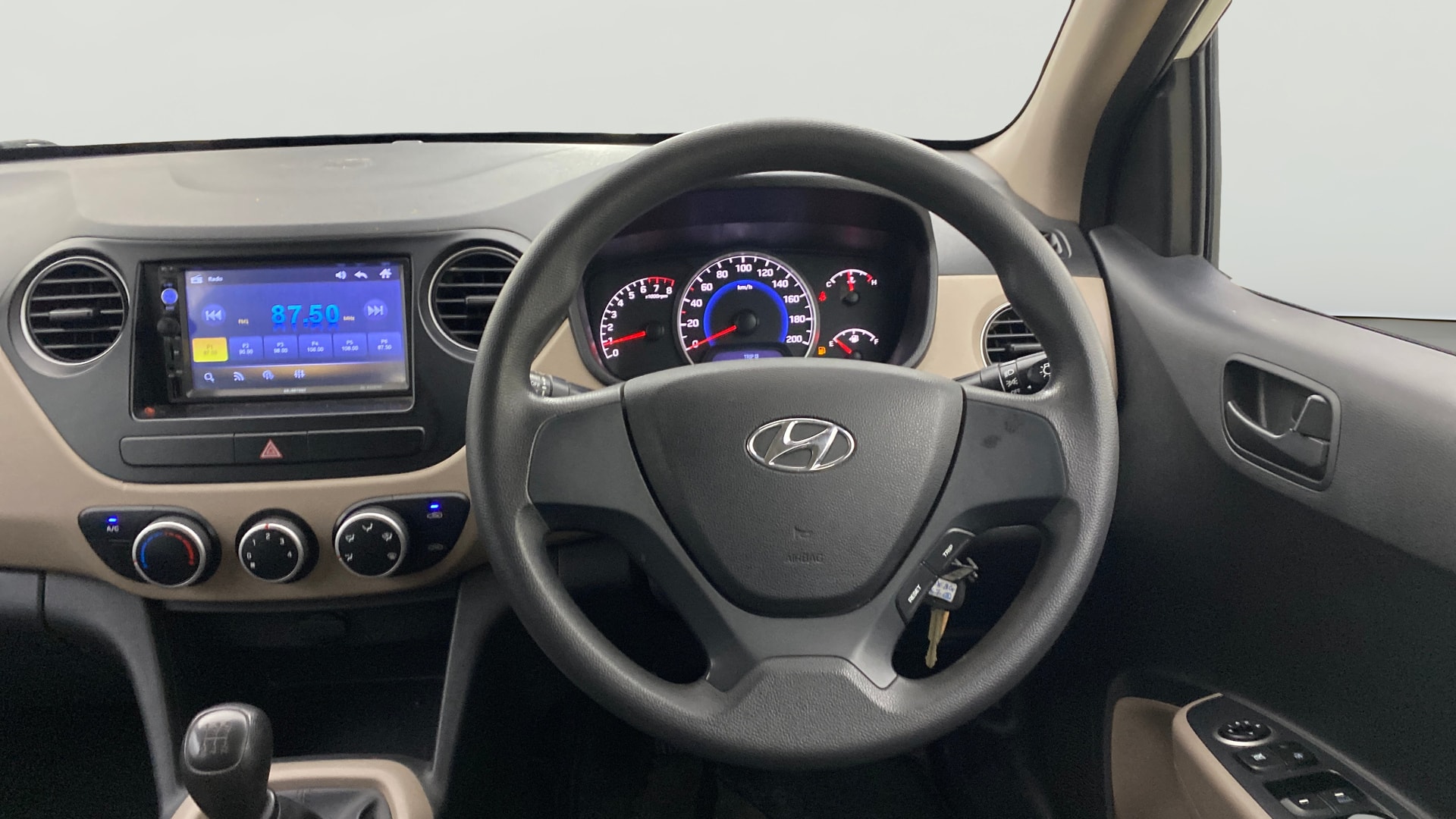 Used 2017 Hyundai Grand i10 Used 2017 Hyundai Grand i10