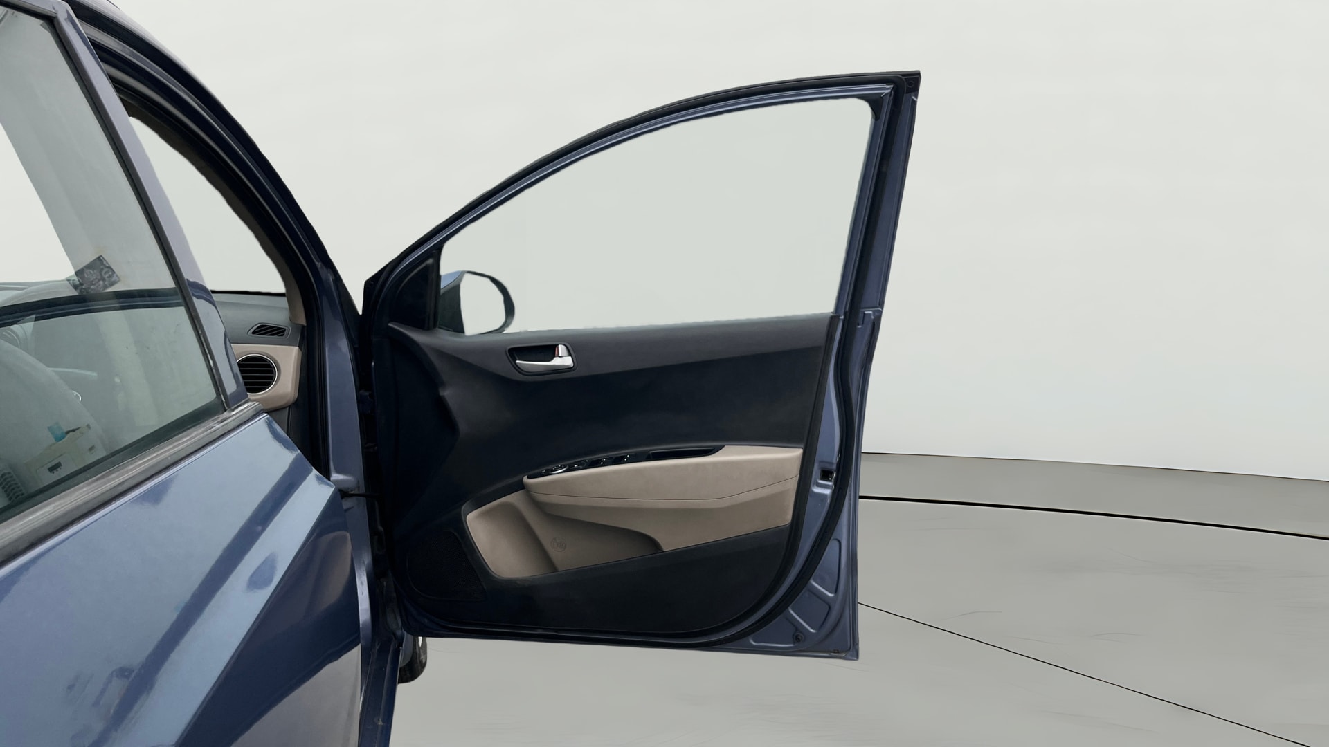 View 2014 Hyundai Grand i10 Asta AT 1.2 Kappa VTVT Image 45 Used 2014 Hyundai Grand i10 Asta AT 1.2 Kappa VTVT Image 45