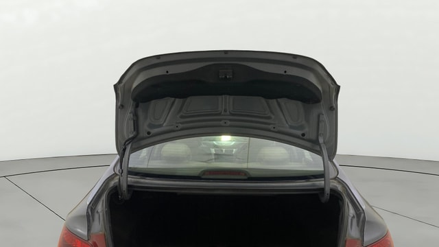 View Hyundai Fluidic Verna Image 16 Used Hyundai Fluidic Verna Image 16