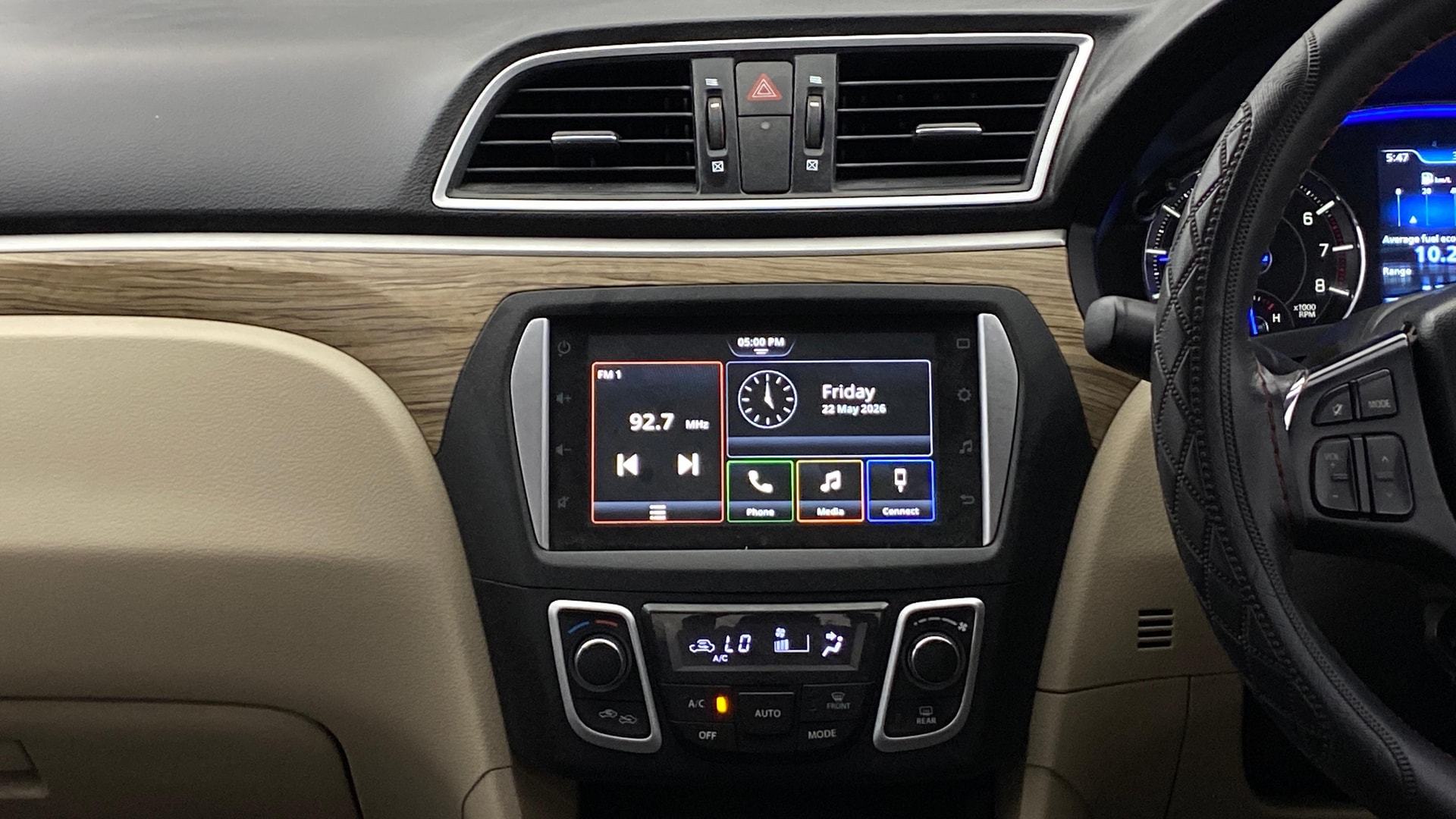 View 2022 Maruti Suzuki 1000 Base Variant Image 18 Used 2022 Maruti Suzuki 1000 Base Variant Image 18