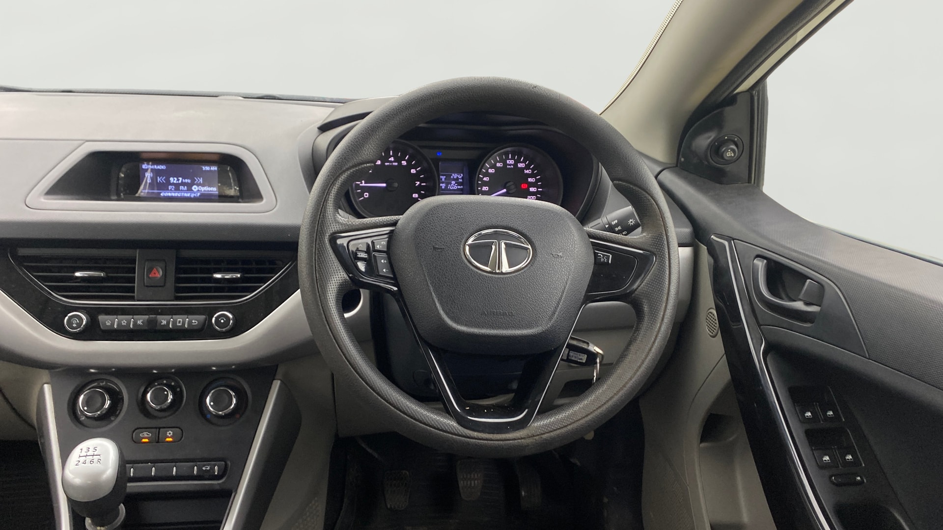 Used 2018 Tata Nexon Used 2018 Tata Nexon