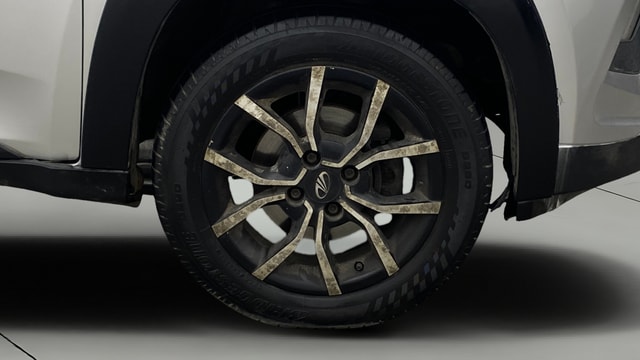 View Mahindra KUV100 Image 39 Used Mahindra KUV100 Image 39