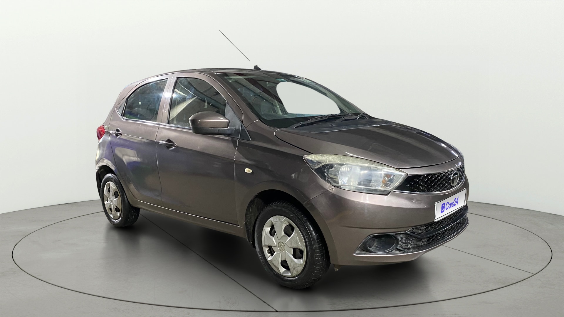 View 2018 Tata Tiago Revotorq XB Image 21 Used 2018 Tata Tiago Revotorq XB Image 21