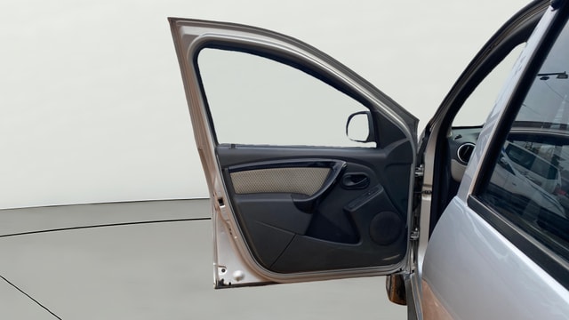 View Renault Duster Image 37 Used Renault Duster Image 37
