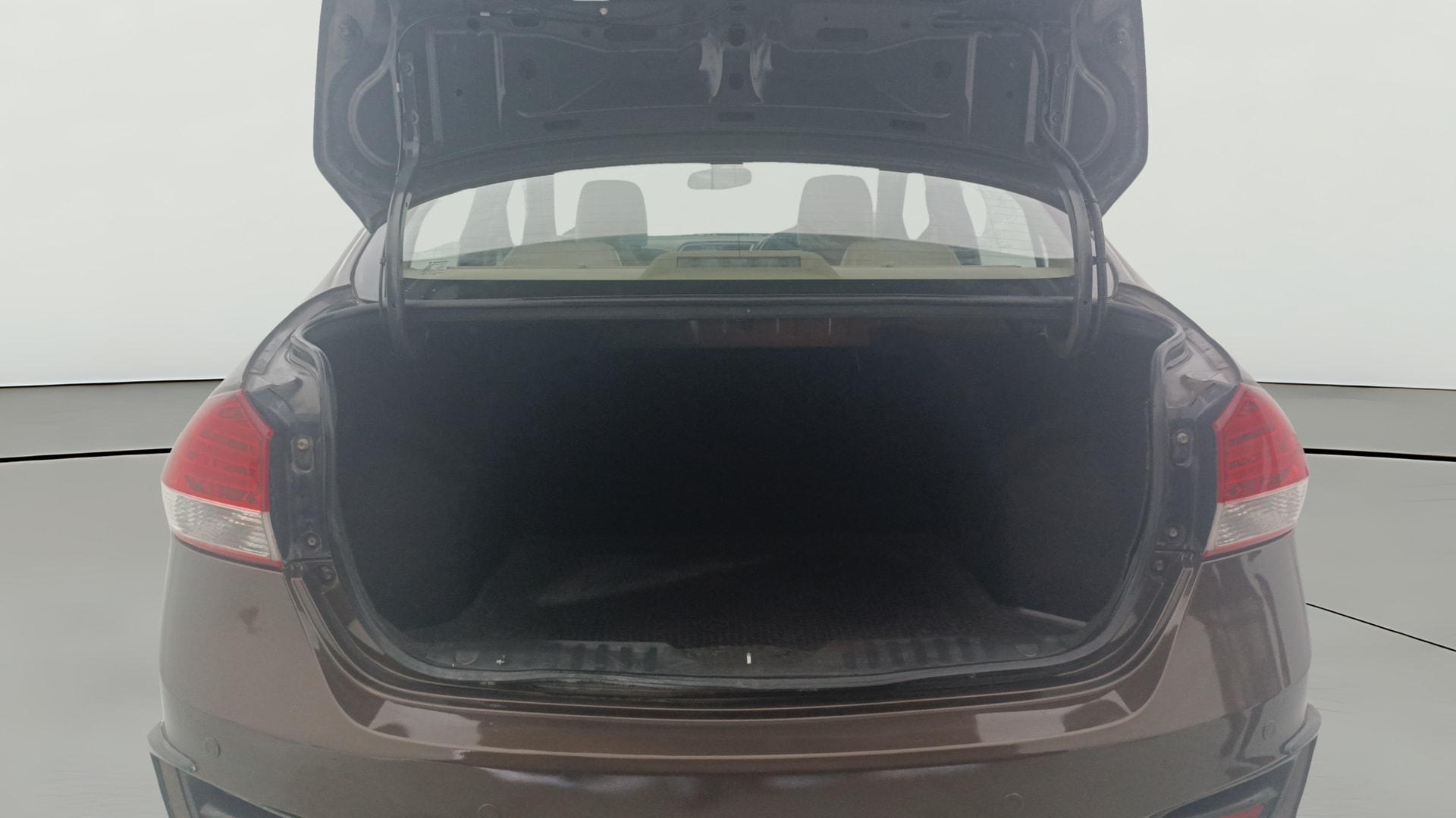 View 2017 Maruti Suzuki 1000 Base Variant Image 38 Used 2017 Maruti Suzuki 1000 Base Variant Image 38