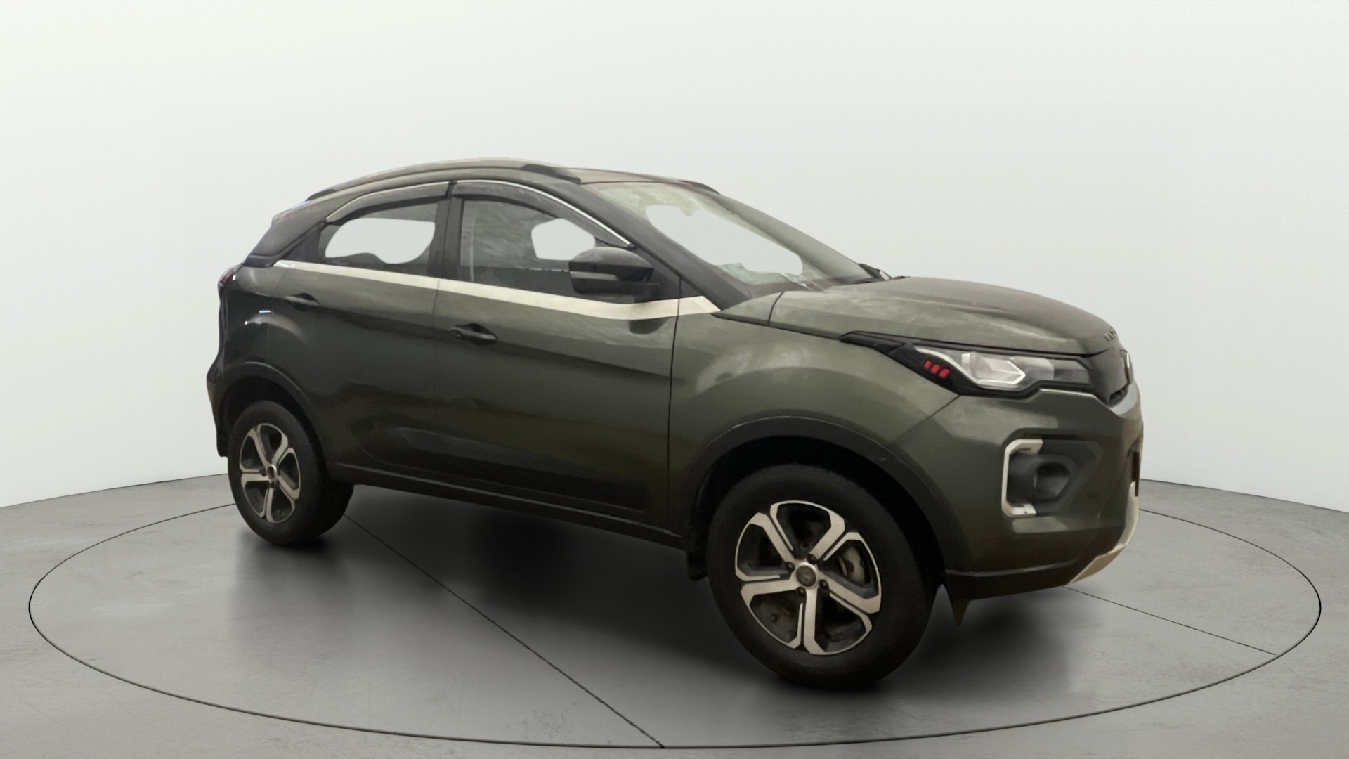 View 2022 Tata Nexon Revotron XE Image 37 Used 2022 Tata Nexon Revotron XE Image 37