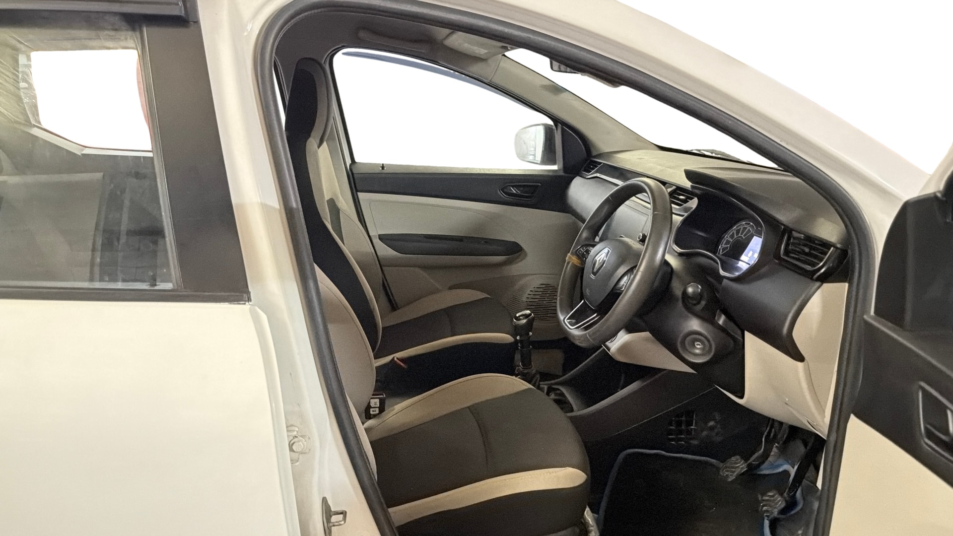 Used 2024 Renault Triber Used 2024 Renault Triber