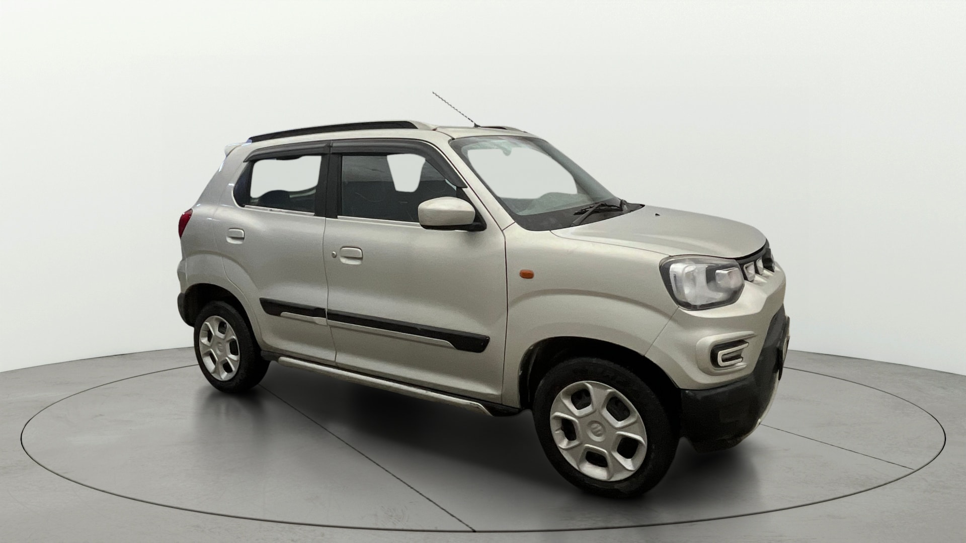 View 2022 Maruti Suzuki 1000 Base Variant Image 36 Used 2022 Maruti Suzuki 1000 Base Variant Image 36