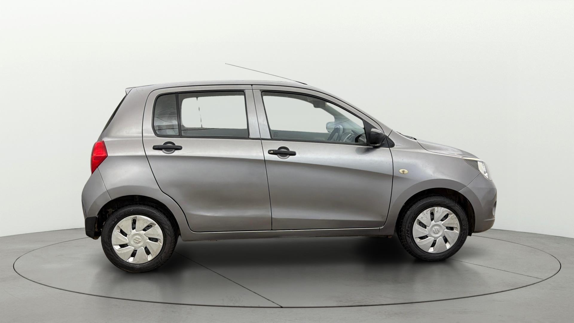 View 2017 Maruti Suzuki 1000 Base Variant Image 8 Used 2017 Maruti Suzuki 1000 Base Variant Image 8
