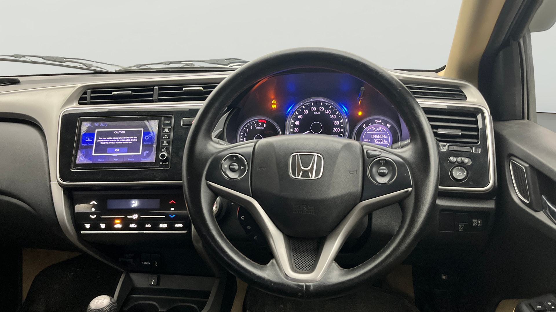 View 2017 Honda City ZX MT Diesel Anniversary Edition Image 13 Used 2017 Honda City ZX MT Diesel Anniversary Edition Image 13