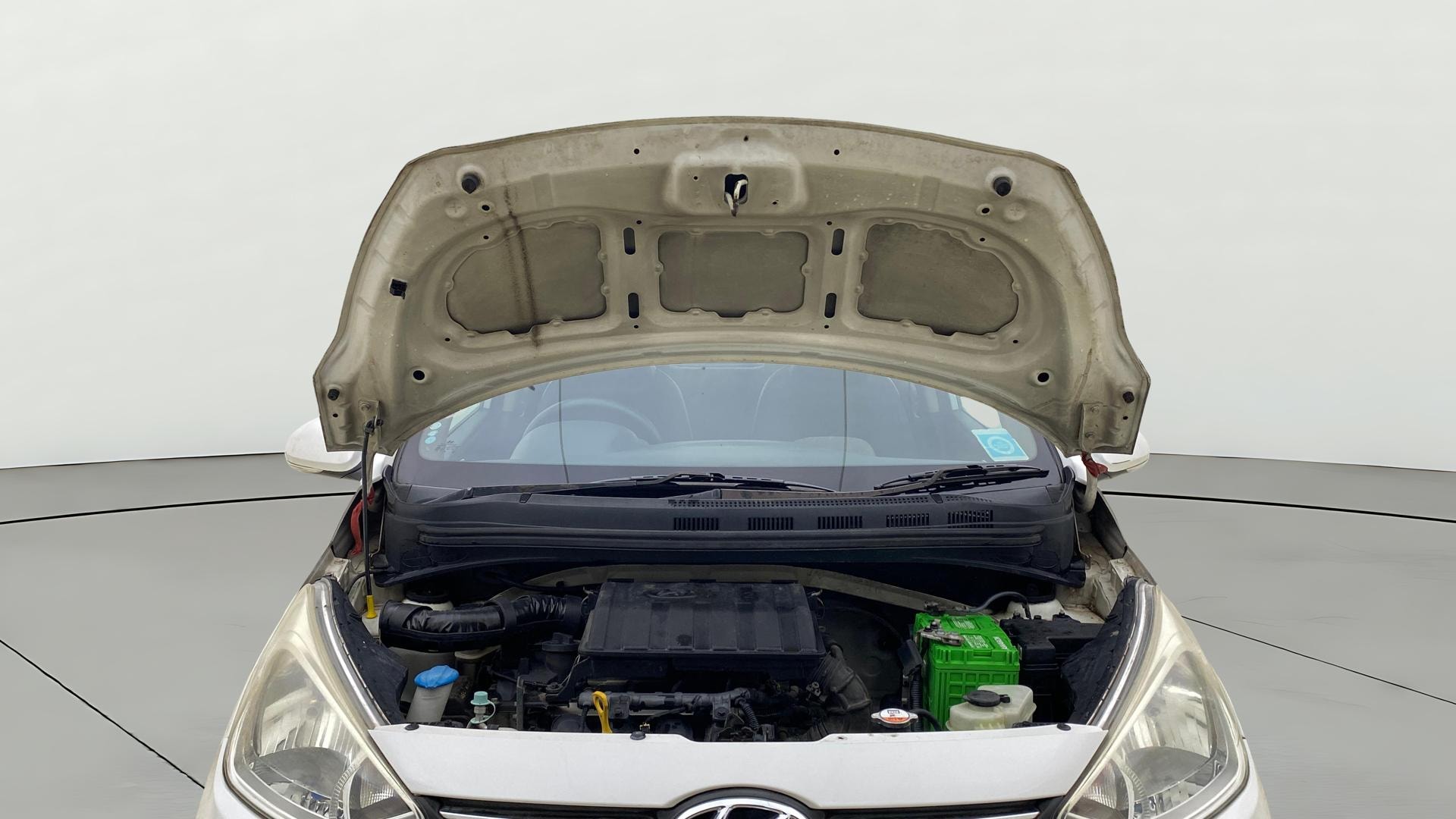 View 2015 Hyundai Grand i10 Sportz 1.2 Kappa Image 18 Used 2015 Hyundai Grand i10 Sportz 1.2 Kappa Image 18