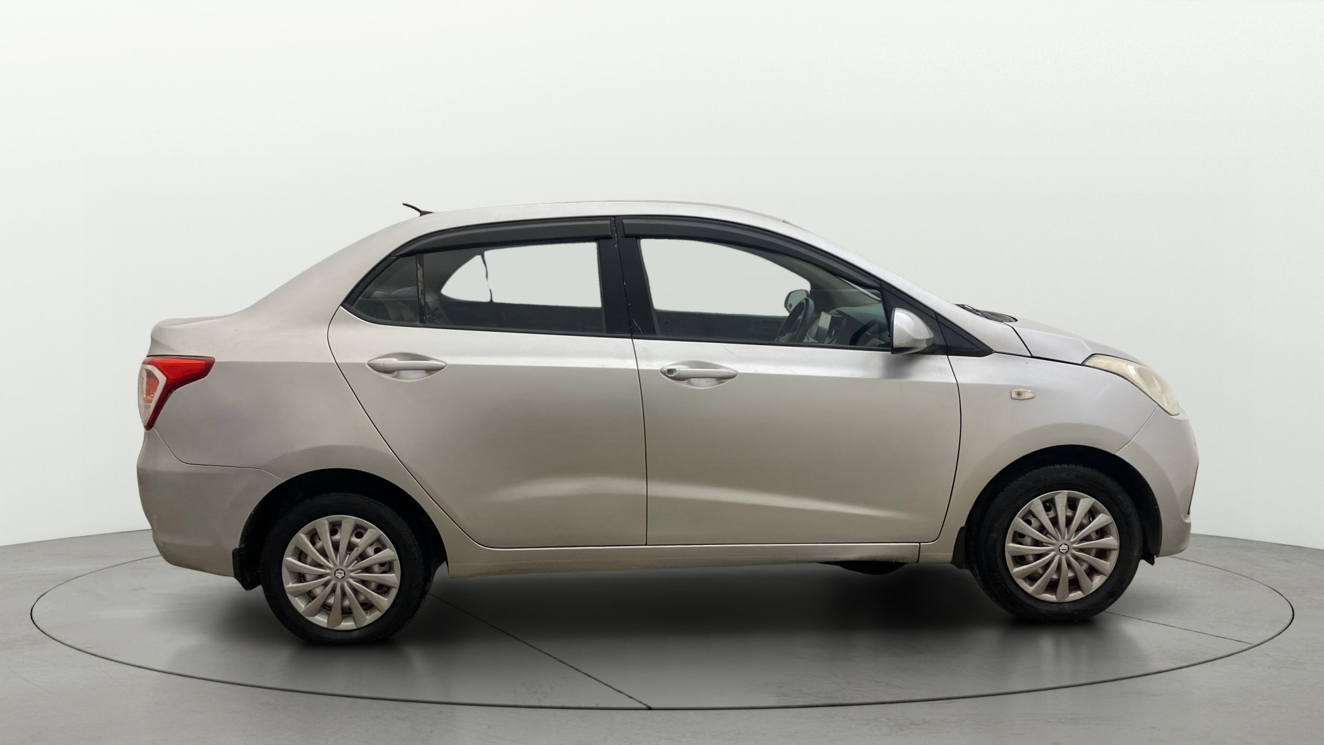 View 2015 Hyundai Xcent E Petrol Image 9 Used 2015 Hyundai Xcent E Petrol Image 9
