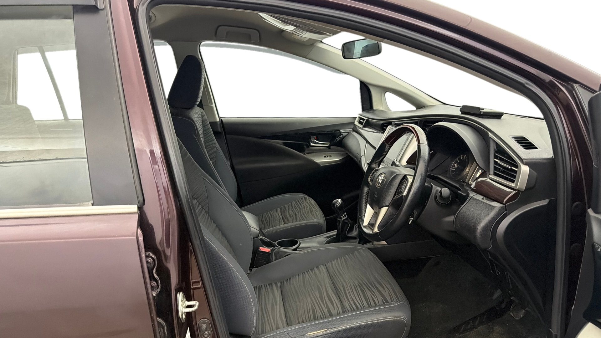 Used 2022 Toyota Innova Crysta Used 2022 Toyota Innova Crysta