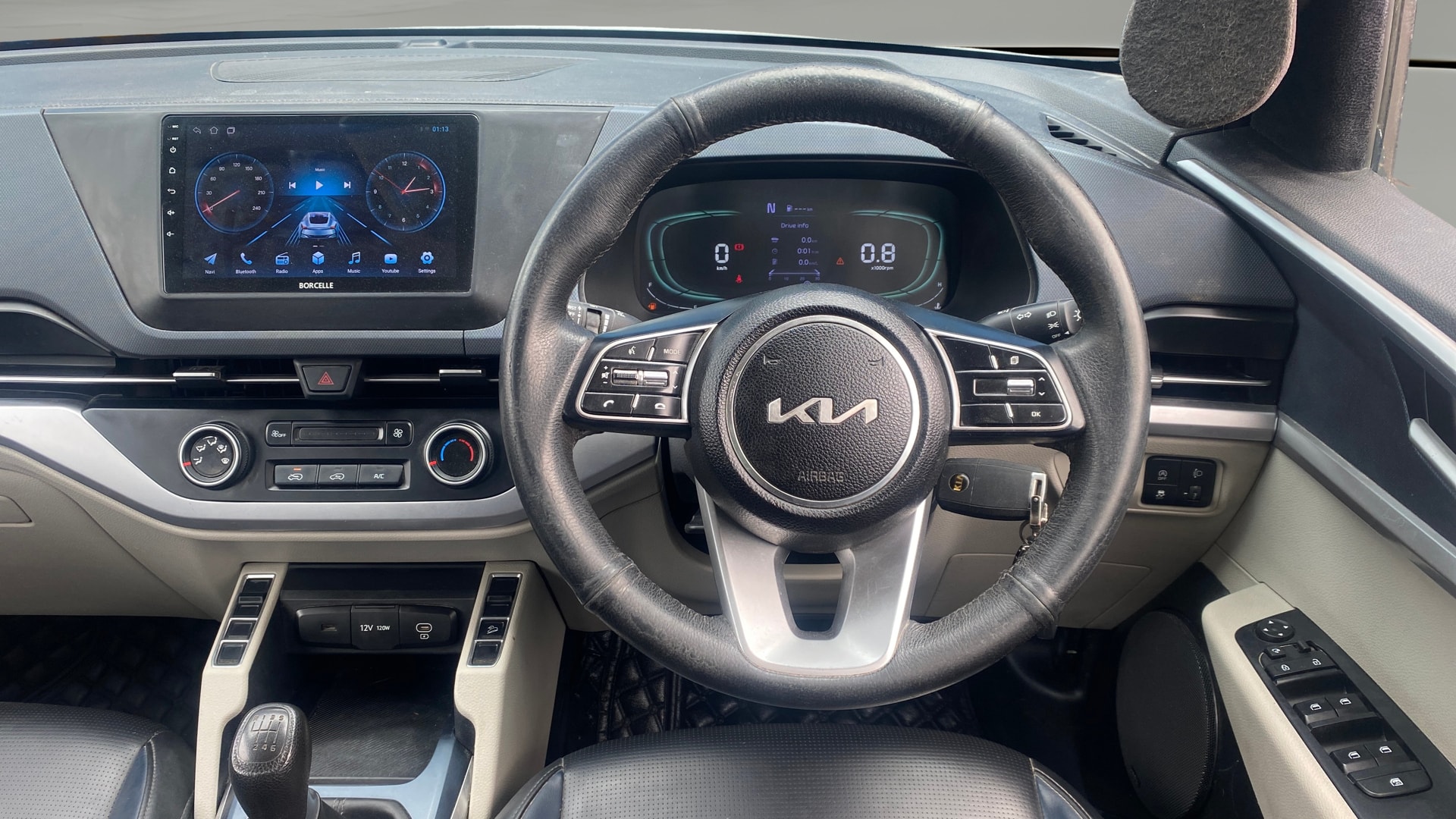 Used 2023 Kia Carens Used 2023 Kia Carens