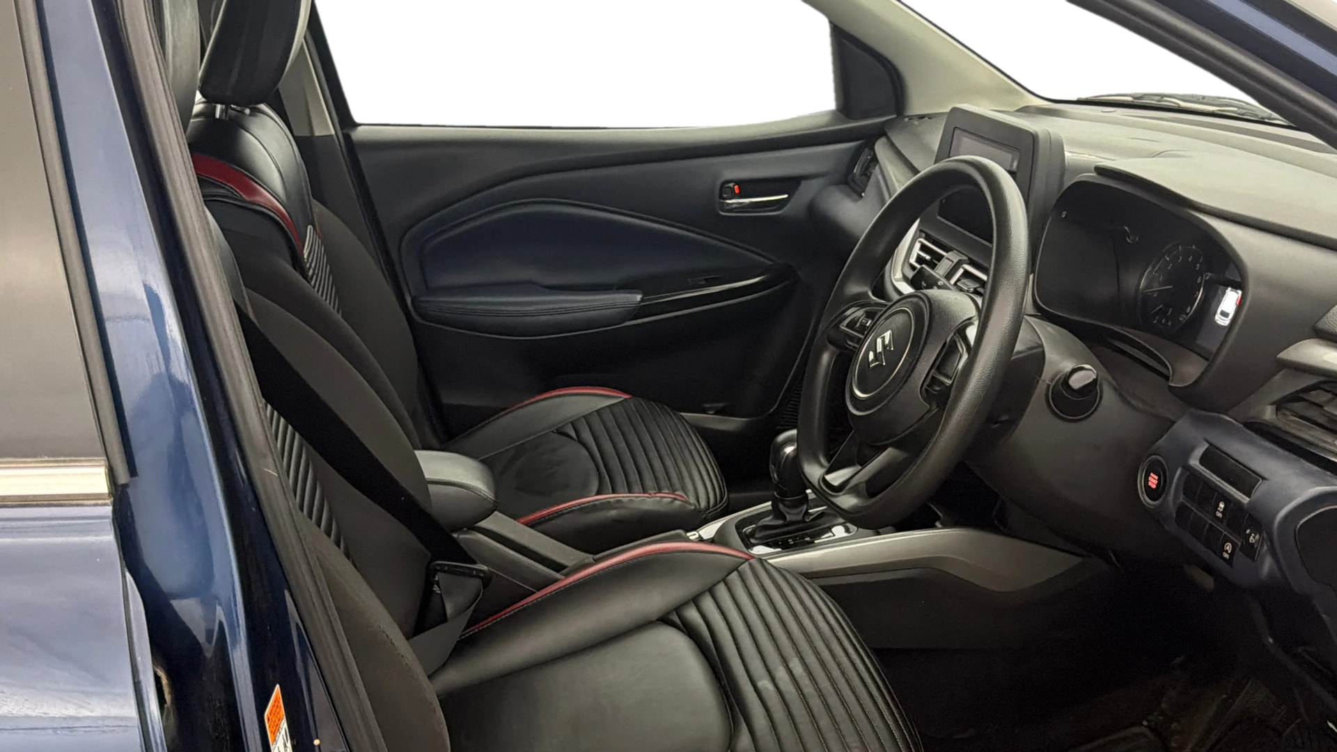 View 2022 Maruti Suzuki 1000 Base Variant Image 25 Used 2022 Maruti Suzuki 1000 Base Variant Image 25