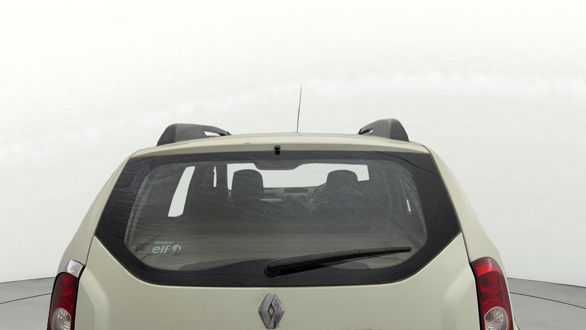 View 2016 Renault Duster Diesel 110PS RXZ AMT Image 4 Used 2016 Renault Duster Diesel 110PS RXZ AMT Image 4