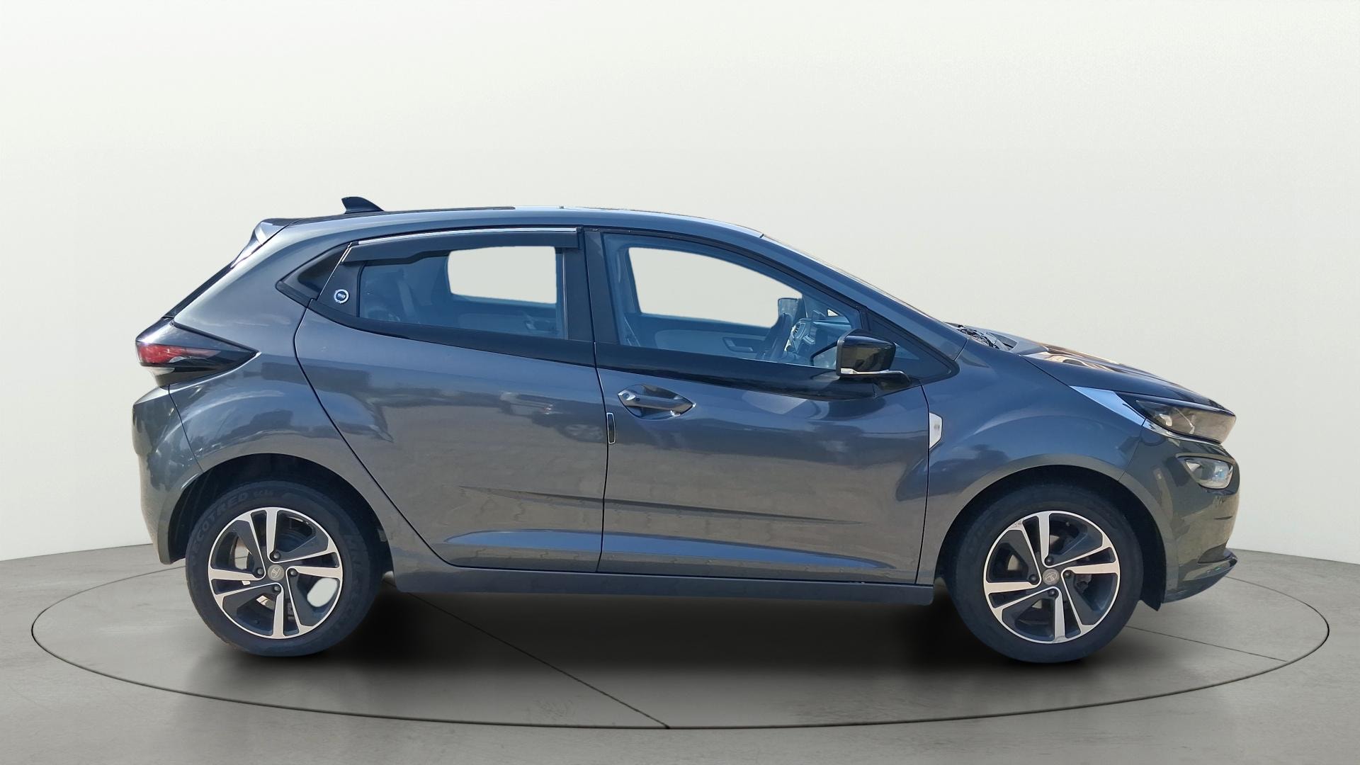 View 2024 Tata Altroz XZ Petrol Image 27 Used 2024 Tata Altroz XZ Petrol Image 27