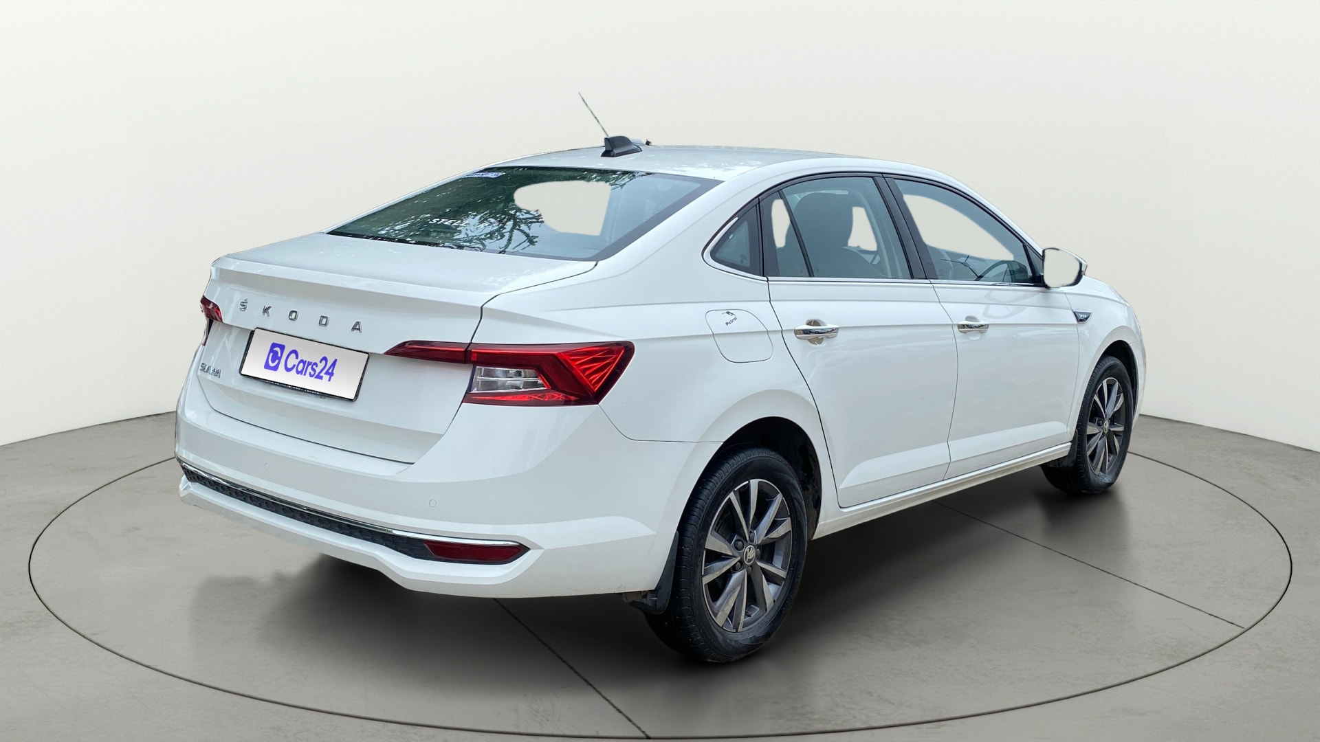 View 2023 Skoda Slavia Style 1.0 TSI MT Image 45 Used 2023 Skoda Slavia Style 1.0 TSI MT Image 45