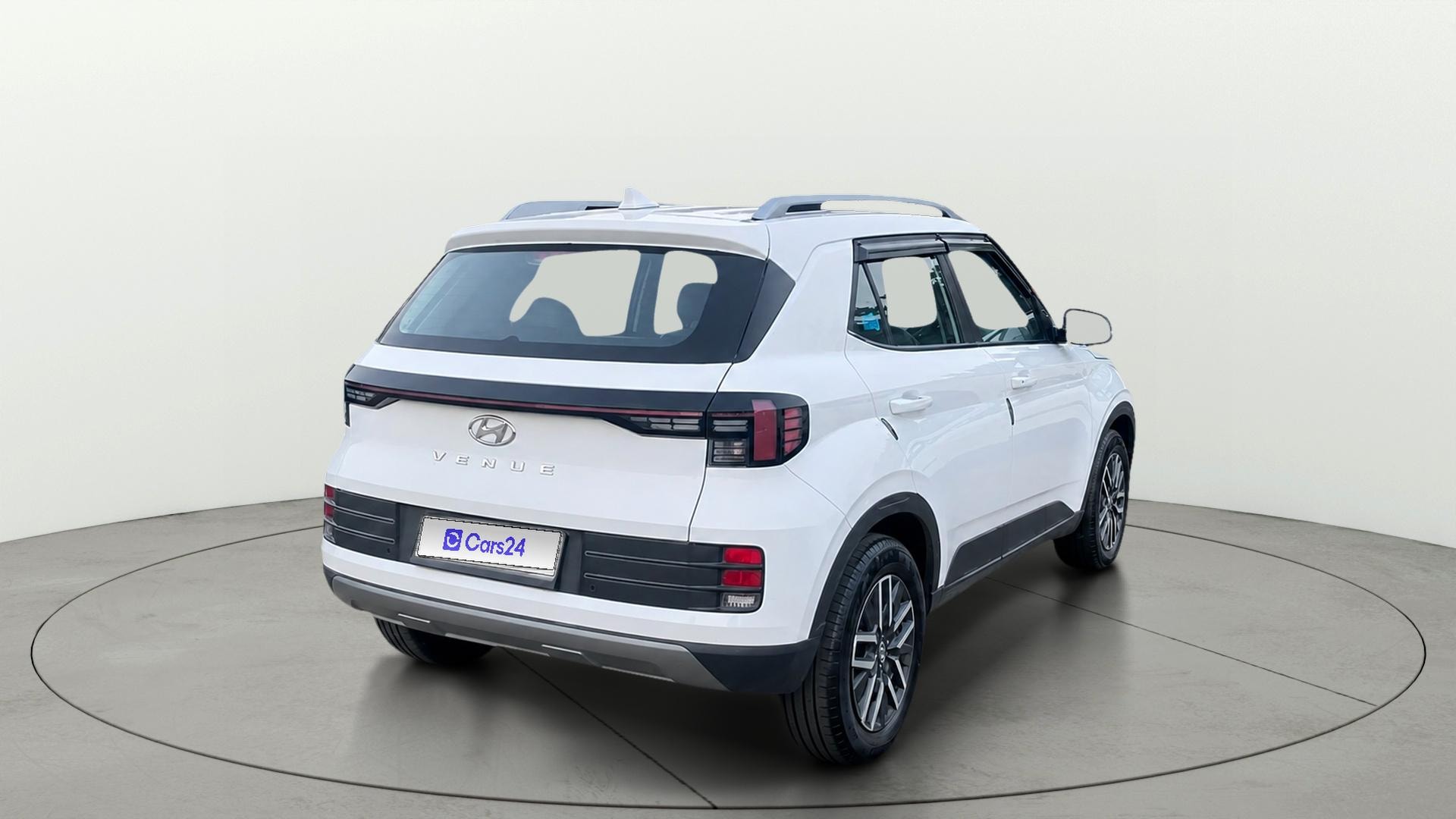 View 2023 Hyundai Venue S Plus 1.5 Diesel MT Image 42 Used 2023 Hyundai Venue S Plus 1.5 Diesel MT Image 42