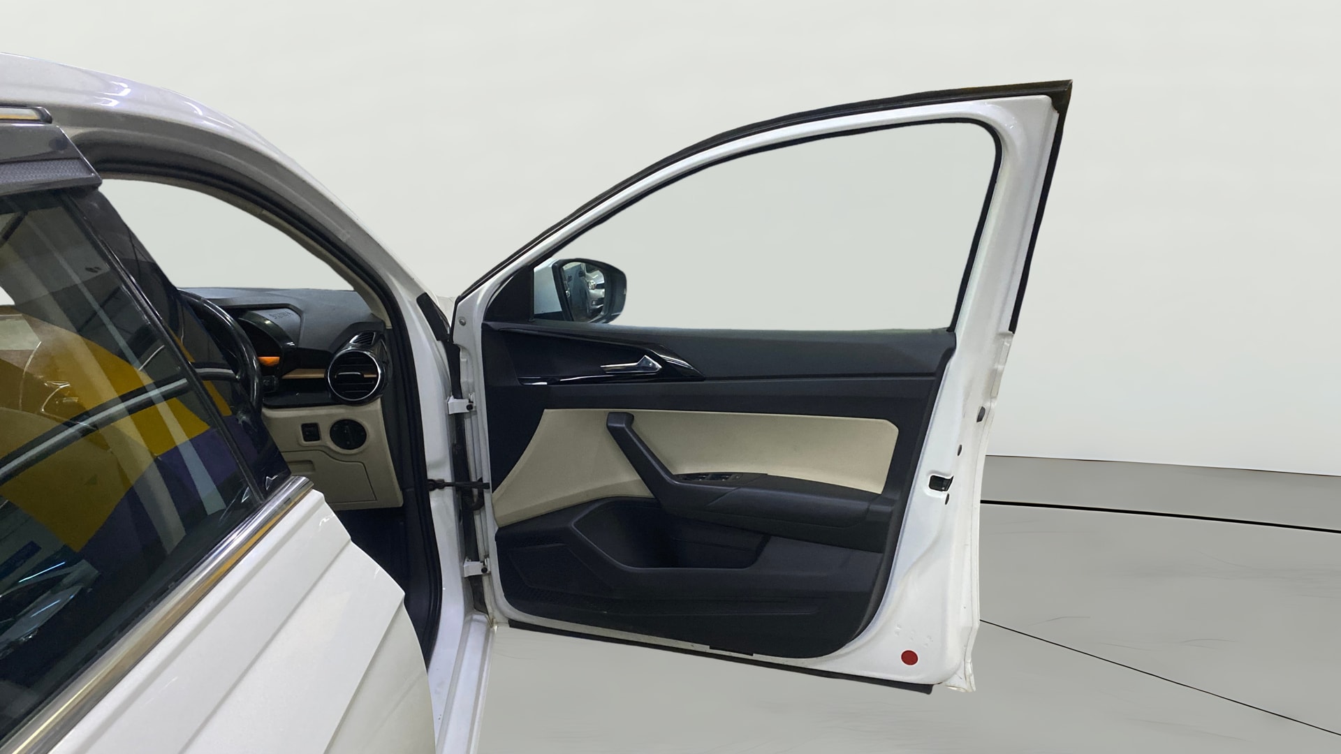 View 2022 Skoda Slavia Style 1.0 TSI AT Image 46 Used 2022 Skoda Slavia Style 1.0 TSI AT Image 46