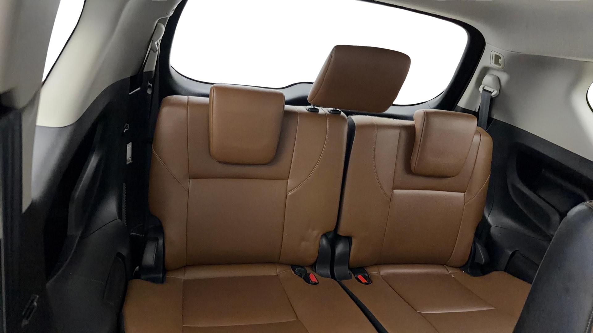 View 2016 Toyota Innova Crysta 2.7 ZX AT 7-Seater BS IV Image 10 Used 2016 Toyota Innova Crysta 2.7 ZX AT 7-Seater BS IV Image 10