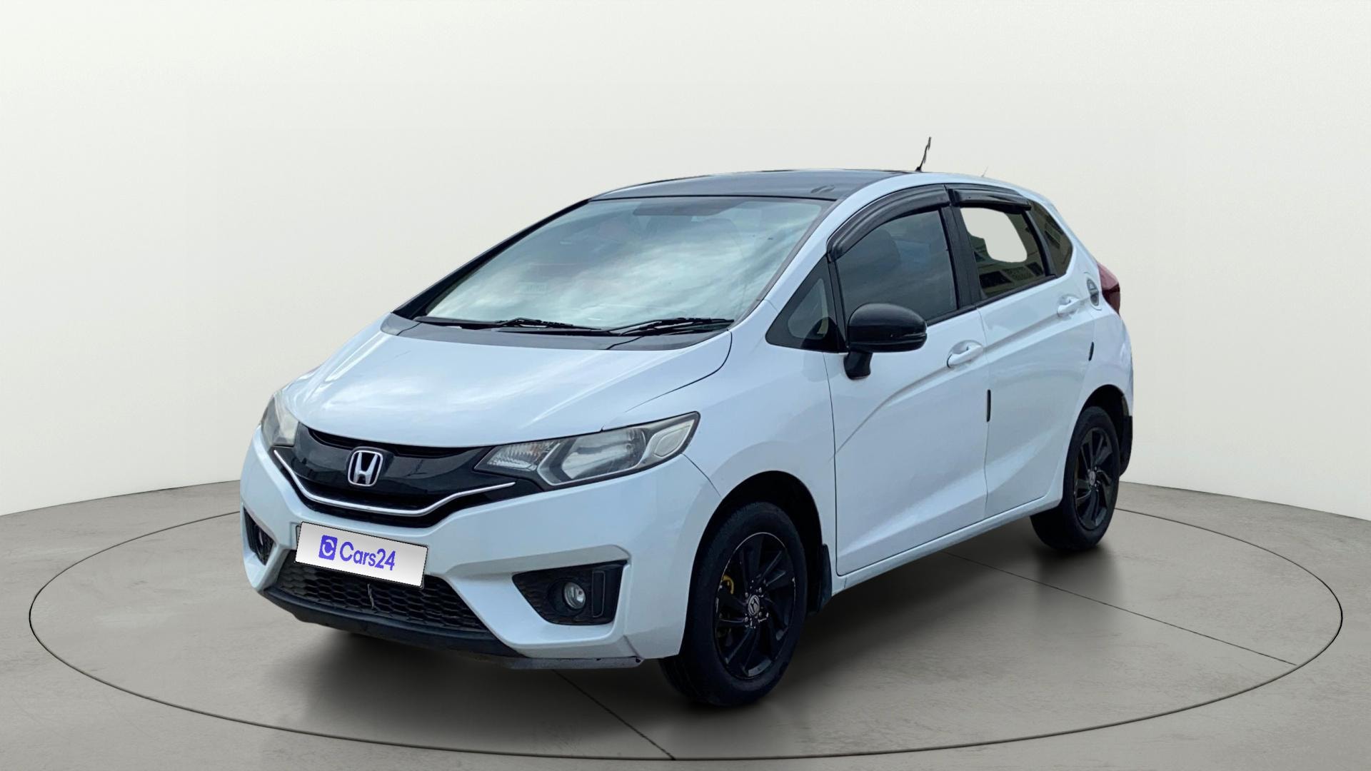 View 2015 Honda Jazz E MT Diesel Image 35 Used 2015 Honda Jazz E MT Diesel Image 35