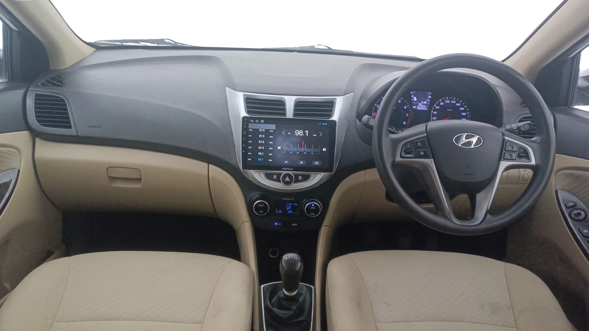 View 2017 Hyundai Verna 1.6 VTVT SX Image 30 Used 2017 Hyundai Verna 1.6 VTVT SX Image 30