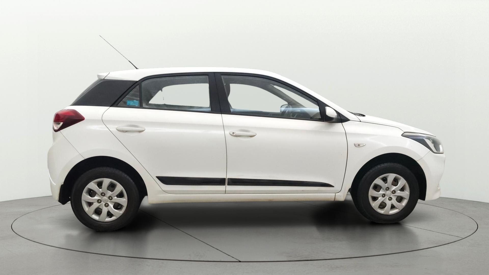 View 2015 Hyundai Elite i20 Magna 1.2 Image 8 Used 2015 Hyundai Elite i20 Magna 1.2 Image 8