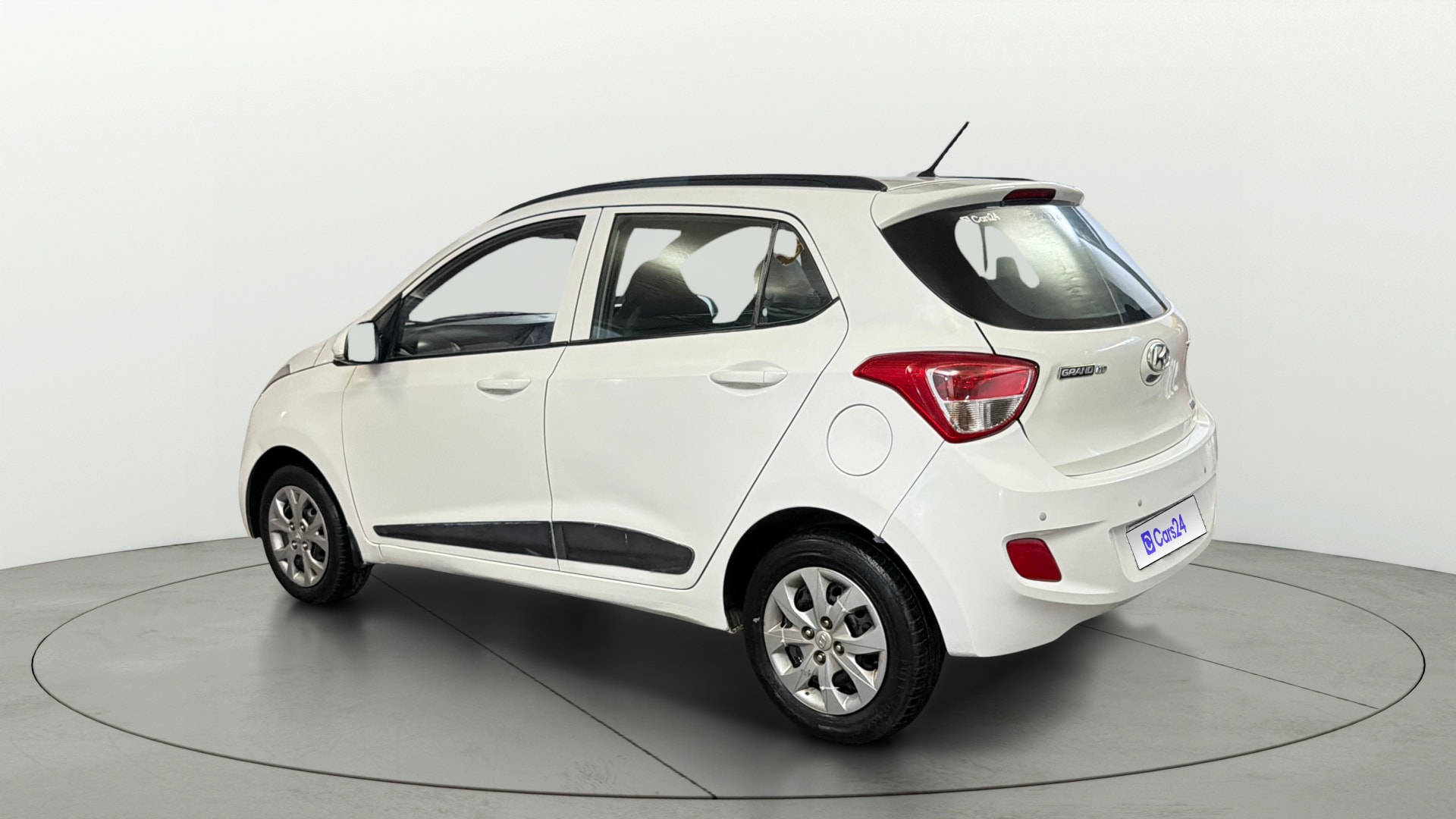 View 2016 Hyundai Grand i10 Sportz 1.2 Kappa Image 2 Used 2016 Hyundai Grand i10 Sportz 1.2 Kappa Image 2