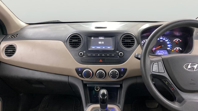 View Hyundai Xcent Image 17 Used Hyundai Xcent Image 17