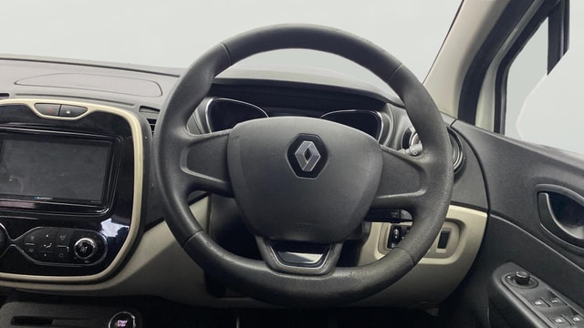 View Renault Captur Image 20 Used Renault Captur Image 20