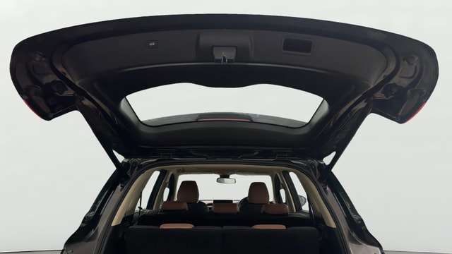 View MG Hector Plus Image 33 Used MG Hector Plus Image 33