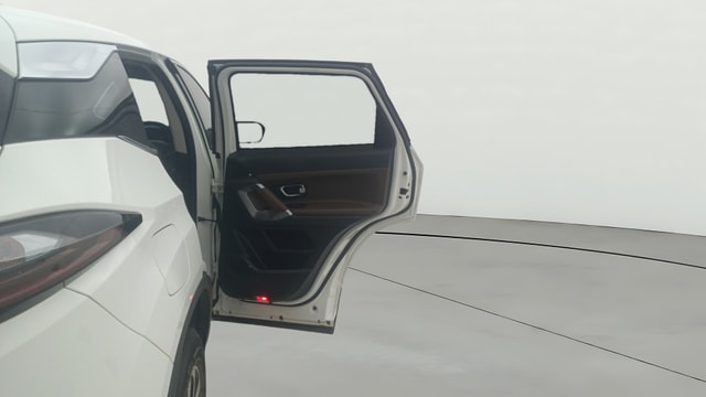 View Tata Harrier Image 8 Used Tata Harrier Image 8