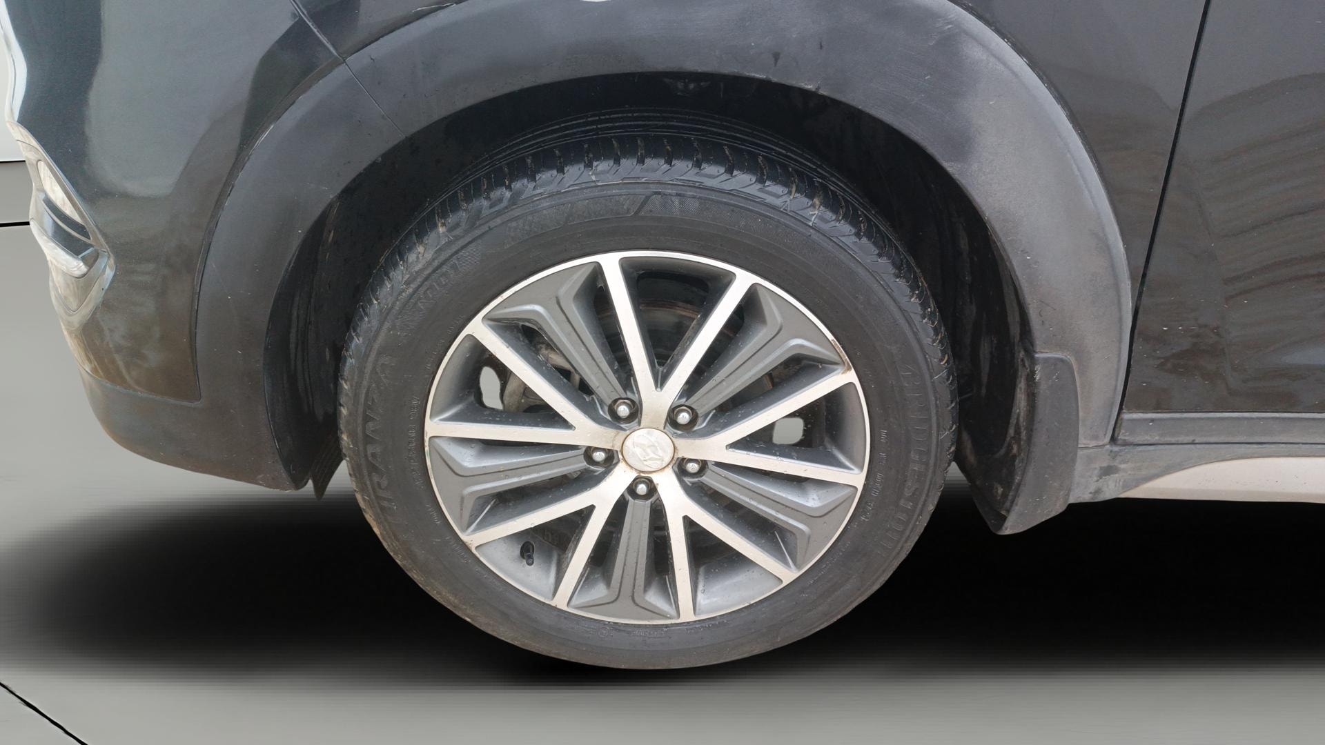 View 2018 Hyundai Tucson R 2.0 6-Speed Automatic GL BS IV Image 35 Used 2018 Hyundai Tucson R 2.0 6-Speed Automatic GL BS IV Image 35