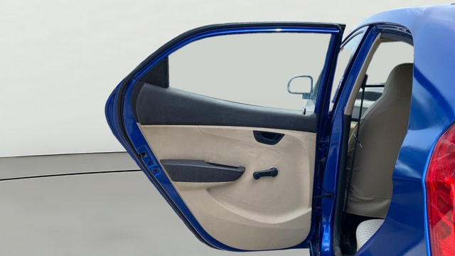 View Hyundai EON Image 23 Used Hyundai EON Image 23