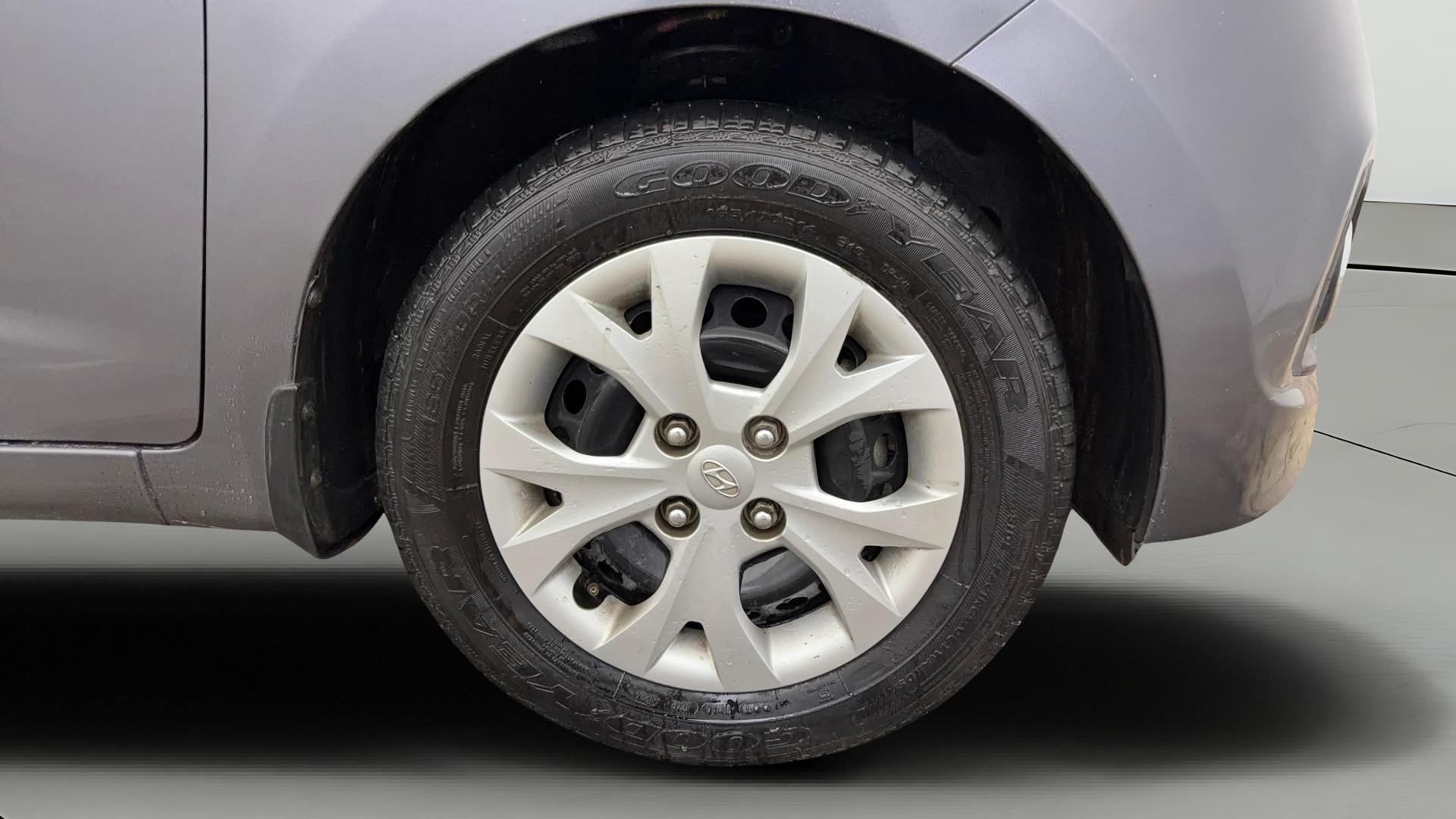 View 2015 Hyundai Grand i10 Magna 1.2 Kappa VTVT Image 39 Used 2015 Hyundai Grand i10 Magna 1.2 Kappa VTVT Image 39