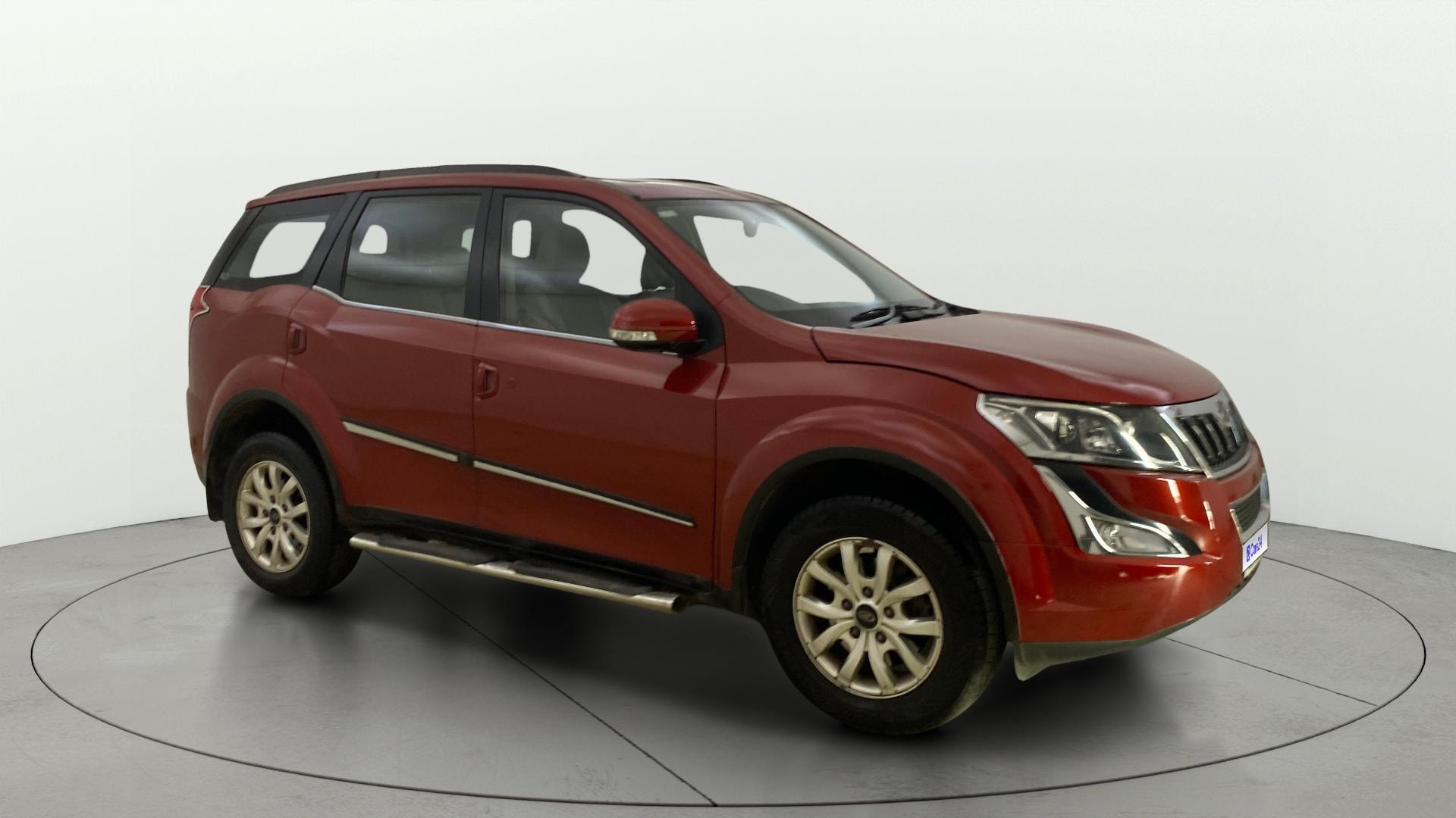 View 2015 Mahindra XUV500 W10 FWD Image 37 Used 2015 Mahindra XUV500 W10 FWD Image 37