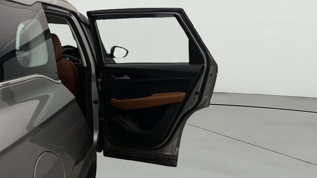 View MG Hector Plus Image 6 Used MG Hector Plus Image 6